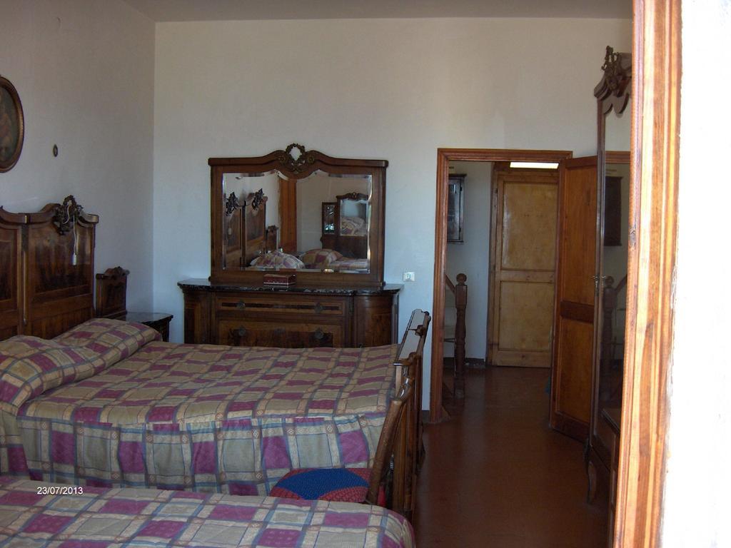Agriturismo Il Palazzetto Apartment Campello sul Clitunno Cameră foto
